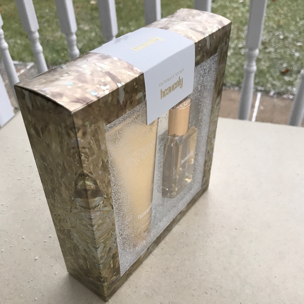 New Victoria’s Secret Heavenly Gift Set - Picture 5 of 6